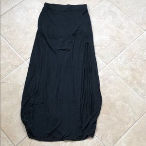 Maxi skirt with slit